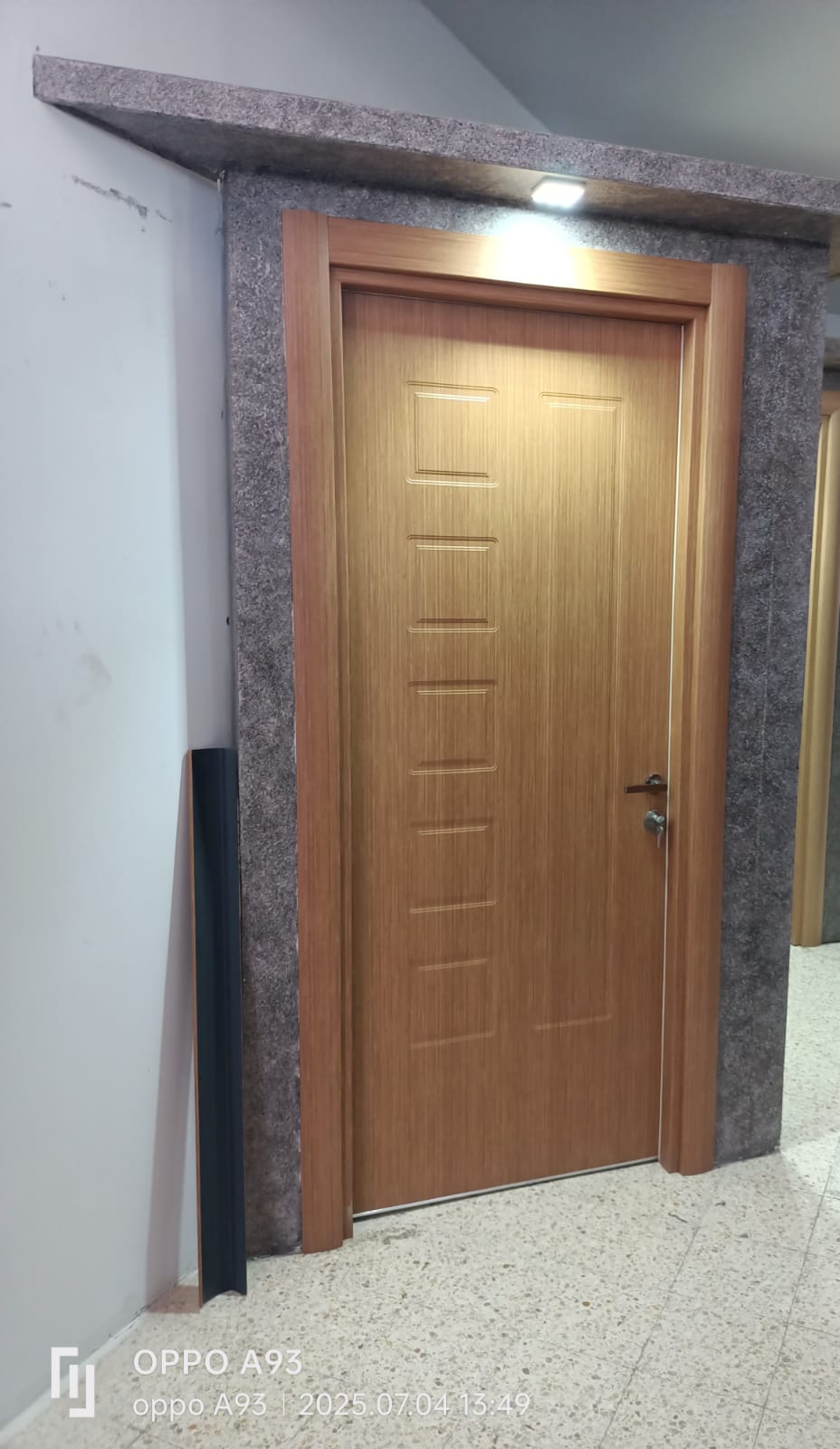 porte intérieure modéle carreau